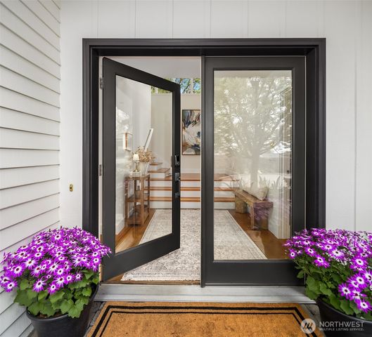 208 19th Avenue, Kirkland, WA 98033