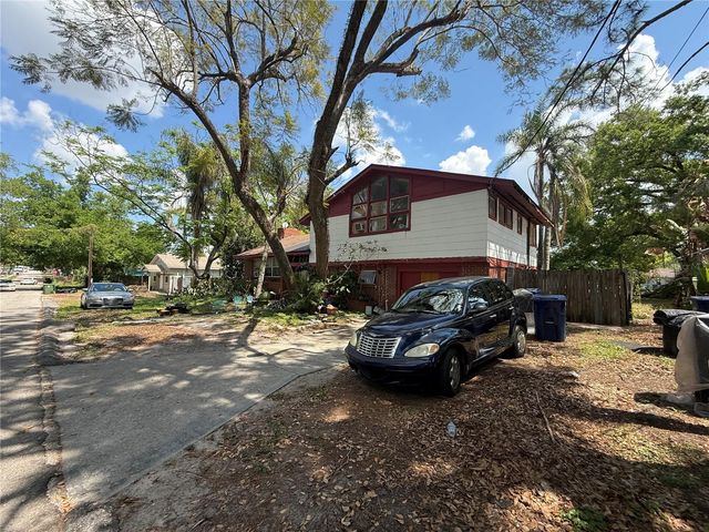 8009 N 13TH STREET, Tampa, FL 33604