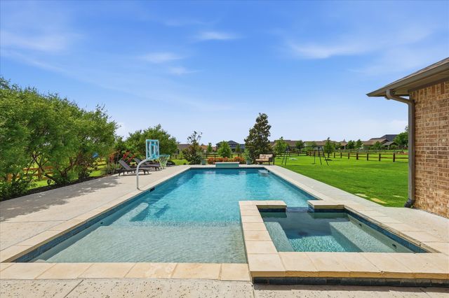 3249 Glenmore Avenue, Northlake, TX 76247