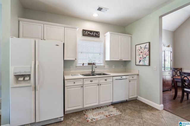 519 FOREST LAKES DRIVE, Sterrett, AL 35147