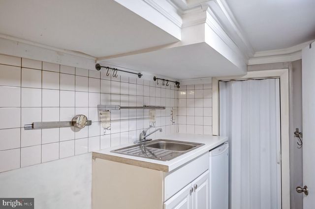13 E HENRIETTA ST, Baltimore, MD 21230