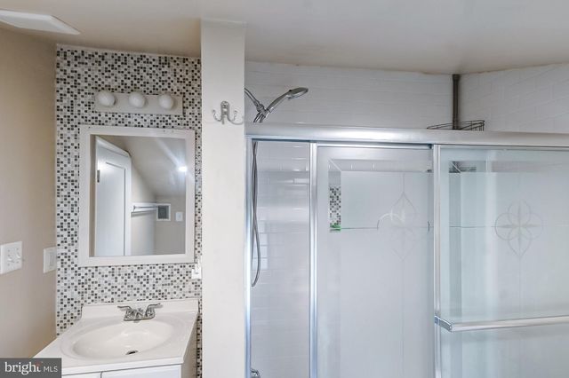 13 E HENRIETTA ST, Baltimore, MD 21230