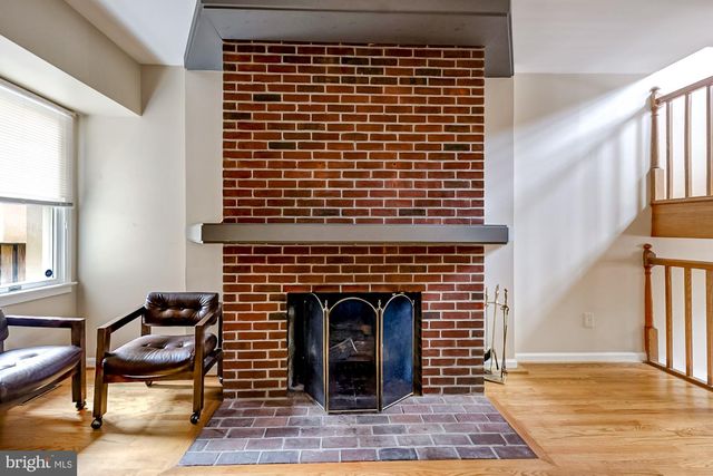 13 E HENRIETTA ST, Baltimore, MD 21230
