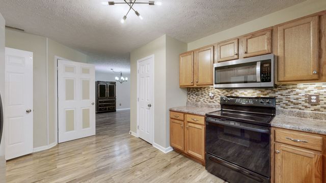 2938 Ridgewood Dr, Christiana, TN 37037