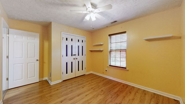 2938 Ridgewood Dr, Christiana, TN 37037