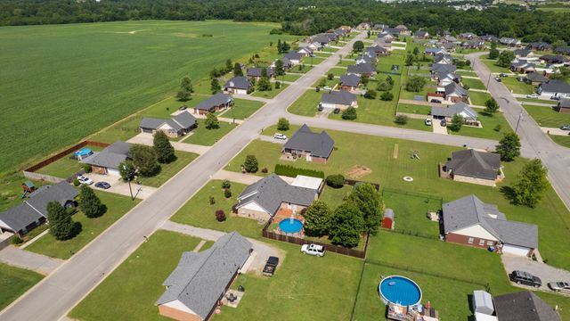 2938 Ridgewood Dr, Christiana, TN 37037