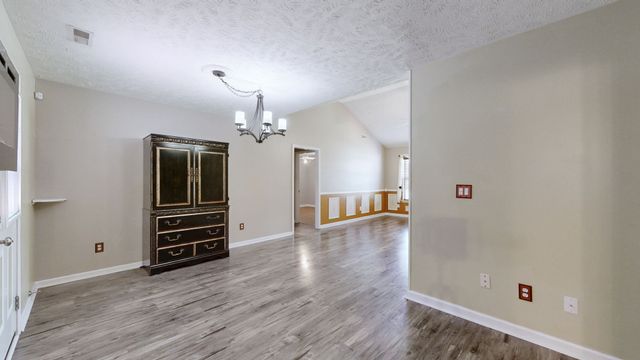 2938 Ridgewood Dr, Christiana, TN 37037