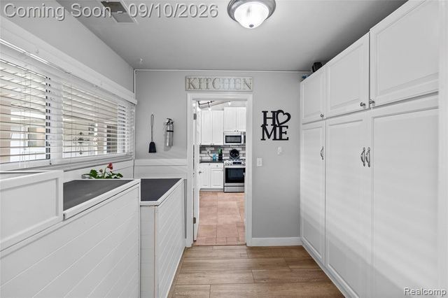 6243 Westview Drive, Grand Blanc, MI 48439