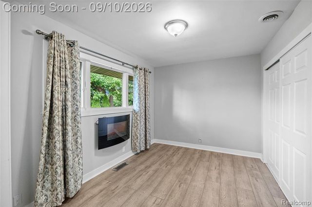 6243 Westview Drive, Grand Blanc, MI 48439