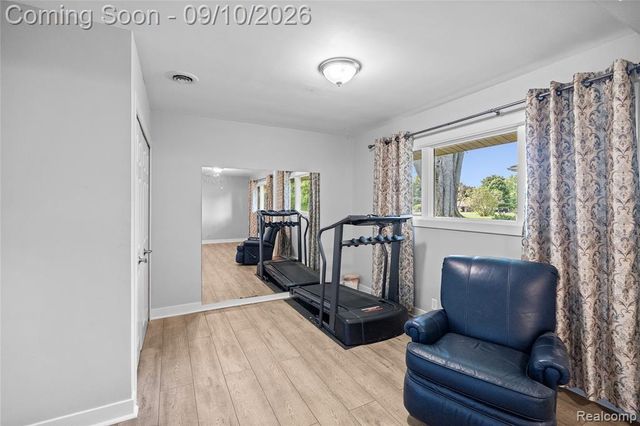 6243 Westview Drive, Grand Blanc, MI 48439