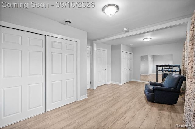 6243 Westview Drive, Grand Blanc, MI 48439