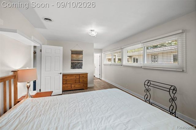 6243 Westview Drive, Grand Blanc, MI 48439