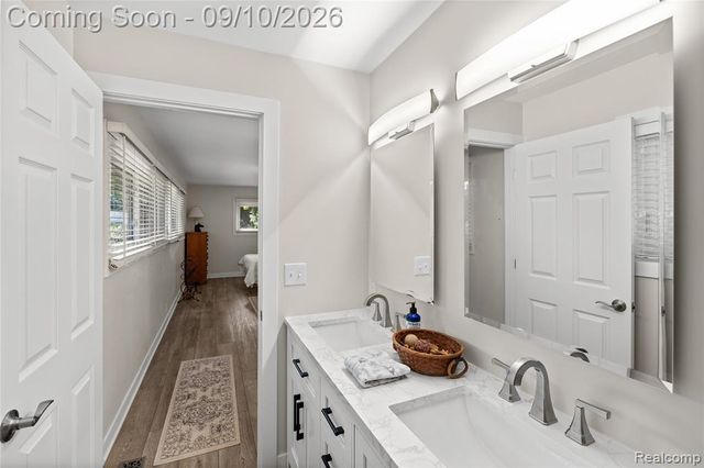 6243 Westview Drive, Grand Blanc, MI 48439