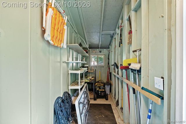 6243 Westview Drive, Grand Blanc, MI 48439