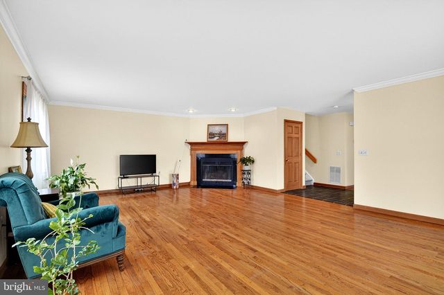 1 ASTOR CT, West Windsor, NJ 08540