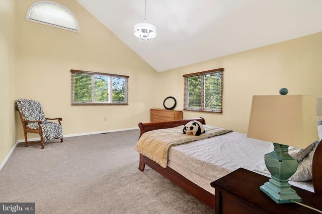 1 ASTOR CT, West Windsor, NJ 08540