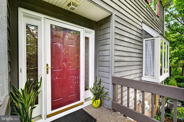 1 ASTOR CT, West Windsor, NJ 08540