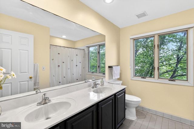 1 ASTOR CT, West Windsor, NJ 08540