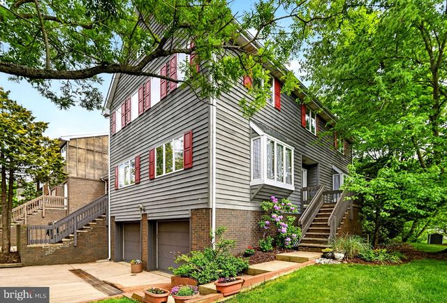 1 ASTOR CT, West Windsor, NJ 08540
