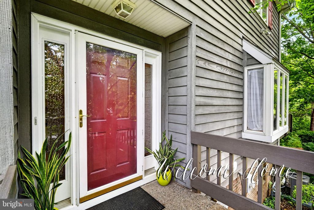 1 ASTOR CT, West Windsor, NJ 08540