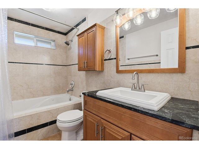 12120 E Center Dr, Aurora, CO 80012