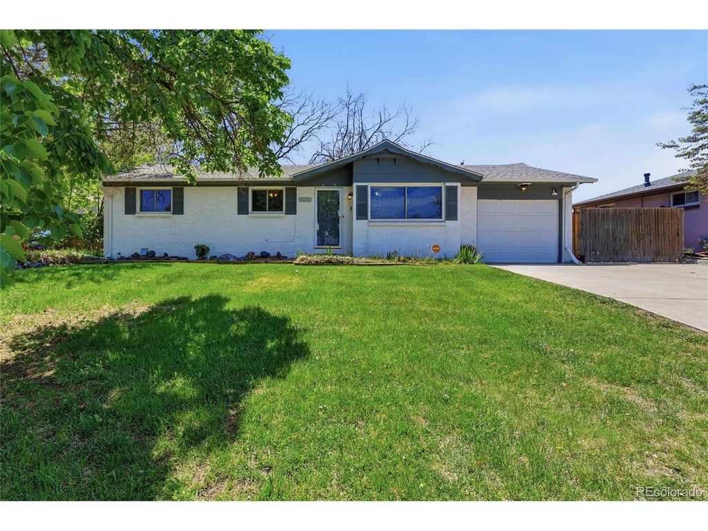 12120 E Center Dr, Aurora, CO 80012