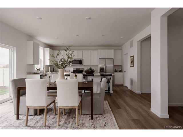 21824 E 39th Ave, Aurora, CO 80019
