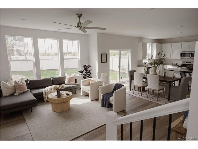 21824 E 39th Ave, Aurora, CO 80019