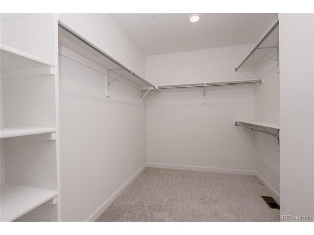21824 E 39th Ave, Aurora, CO 80019