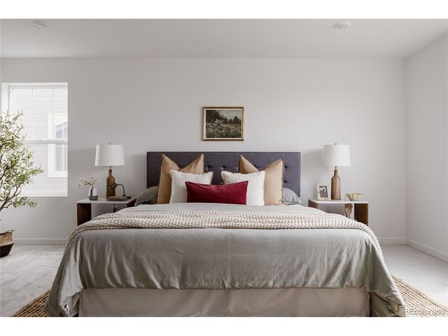 21824 E 39th Ave, Aurora, CO 80019