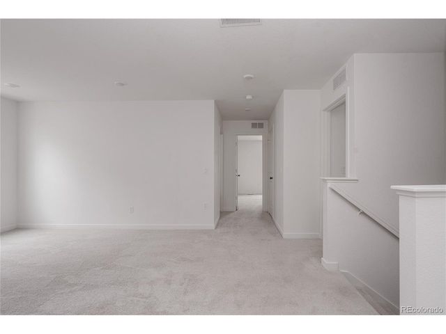 21824 E 39th Ave, Aurora, CO 80019