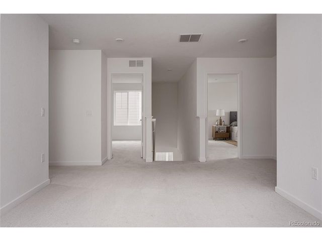 21824 E 39th Ave, Aurora, CO 80019