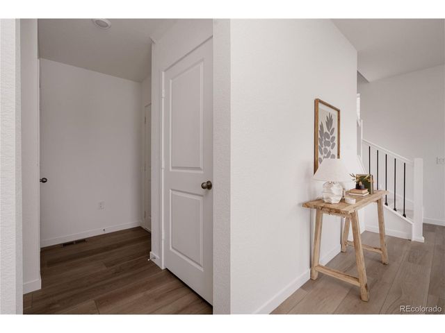 21824 E 39th Ave, Aurora, CO 80019