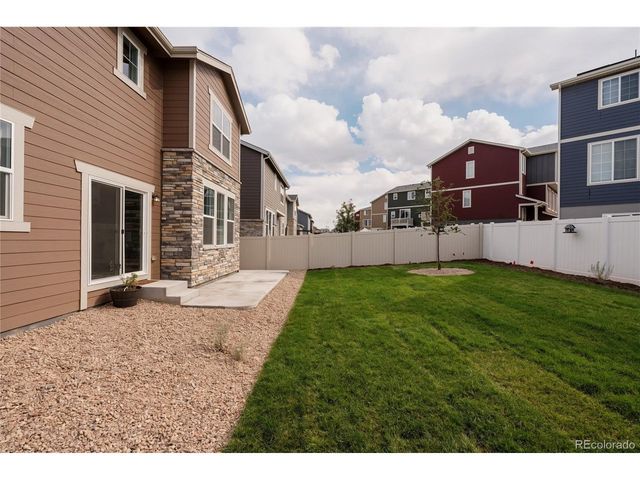 21824 E 39th Ave, Aurora, CO 80019