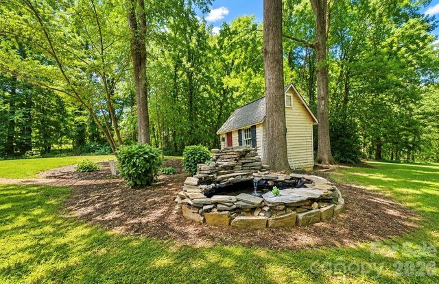469 Augusta Drive, Statesville, NC 28625