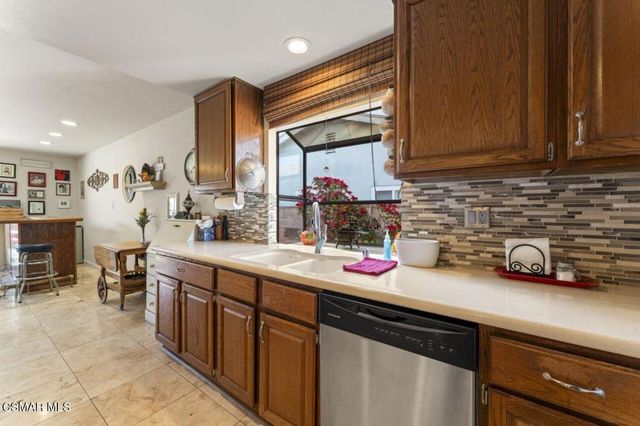 2268 Brentwood Street, Simi Valley, CA 93063