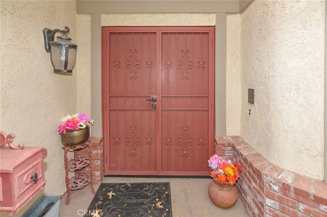 12855 Fairway Road, Victorville, CA 92395