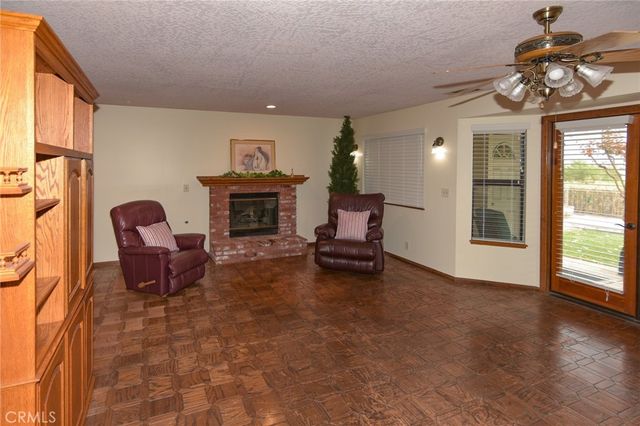 12855 Fairway Road, Victorville, CA 92395