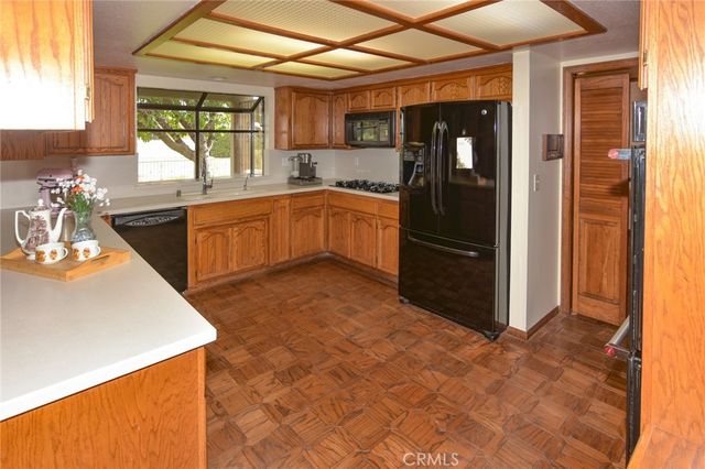 12855 Fairway Road, Victorville, CA 92395