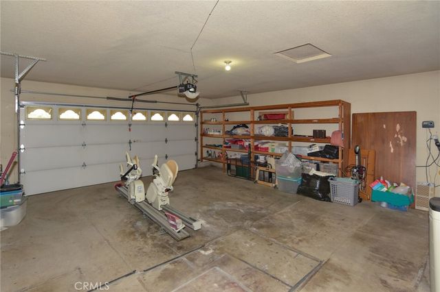 12855 Fairway Road, Victorville, CA 92395