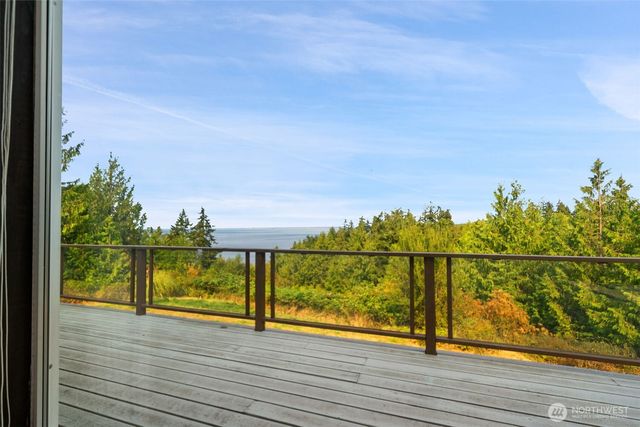 91 Huckleberry Circle, Sequim, WA 98382