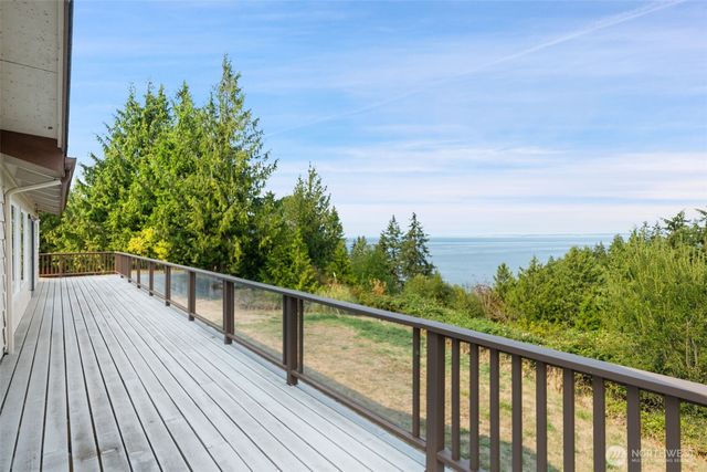 91 Huckleberry Circle, Sequim, WA 98382