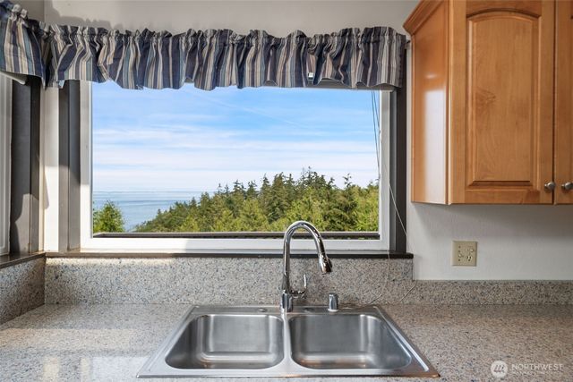 91 Huckleberry Circle, Sequim, WA 98382