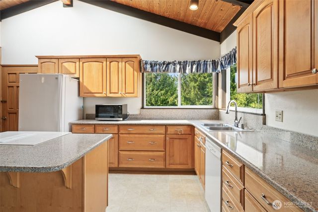 91 Huckleberry Circle, Sequim, WA 98382