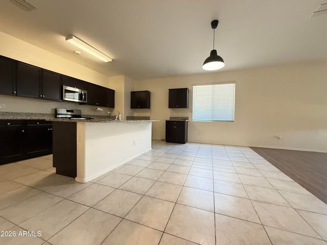 30895 W INDIANOLA Avenue, Buckeye, AZ 85396