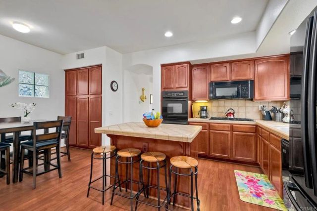 489 N. Cleveland Street, Oceanside, CA 92054