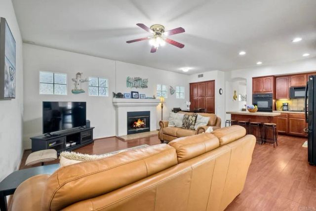 489 N. Cleveland Street, Oceanside, CA 92054