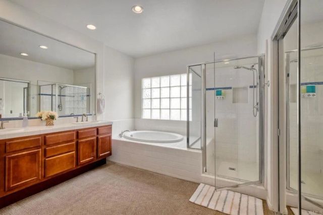 489 N. Cleveland Street, Oceanside, CA 92054