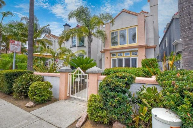 489 N. Cleveland Street, Oceanside, CA 92054