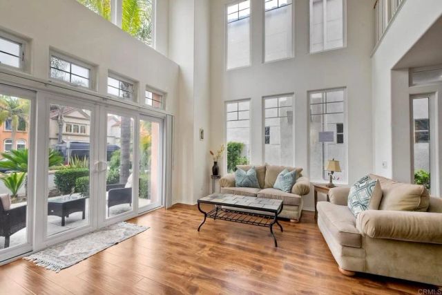 489 N. Cleveland Street, Oceanside, CA 92054